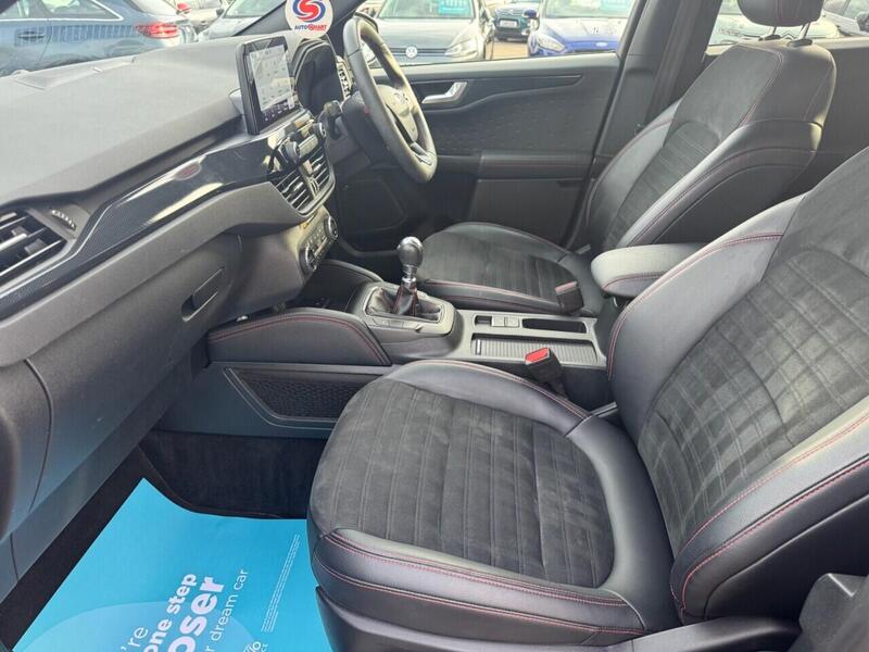 Ford Kuga view 16