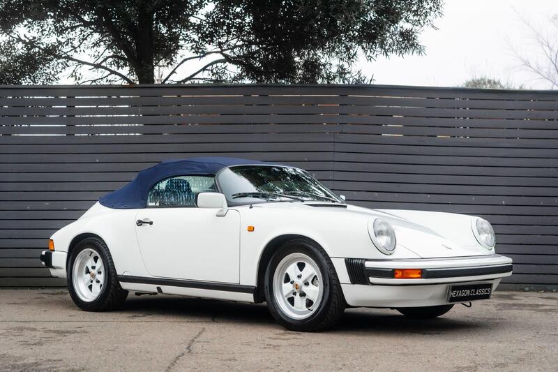 Porsche 911 view 5