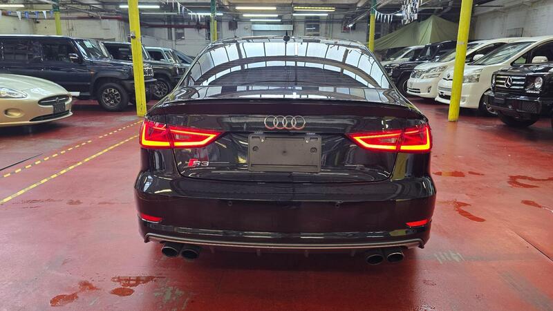 Audi Audi S3 view 7