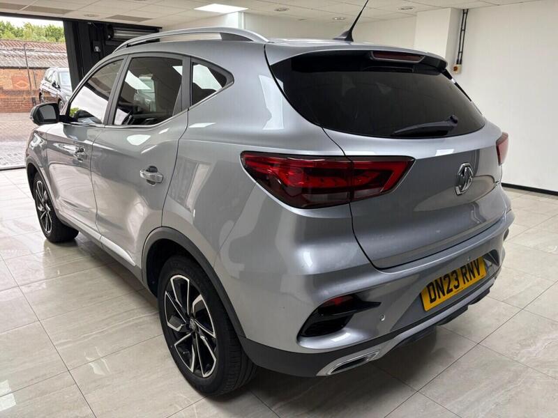 MG ZS view 5