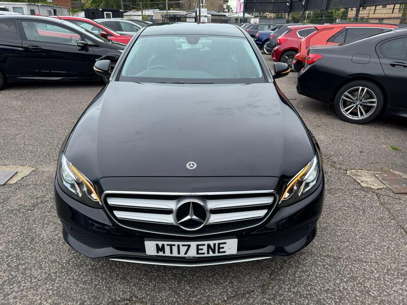 Mercedes-Benz E Class view 3
