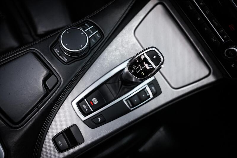 BMW 6 Series view 5
