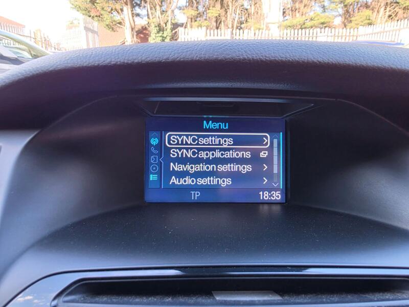 Ford Focus 1.6 Titanium Navigator Powershift Euro 5 5dr thumbnail 40