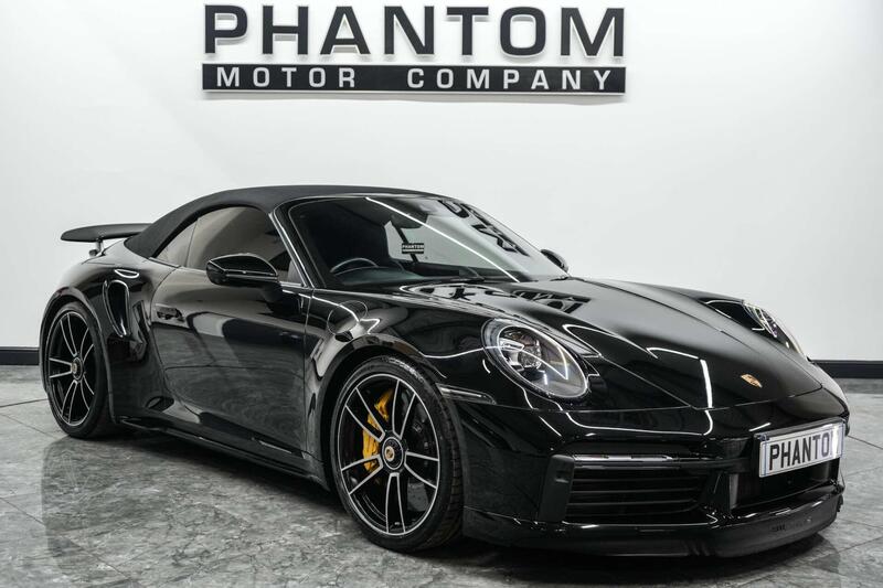 Porsche 911 view 5