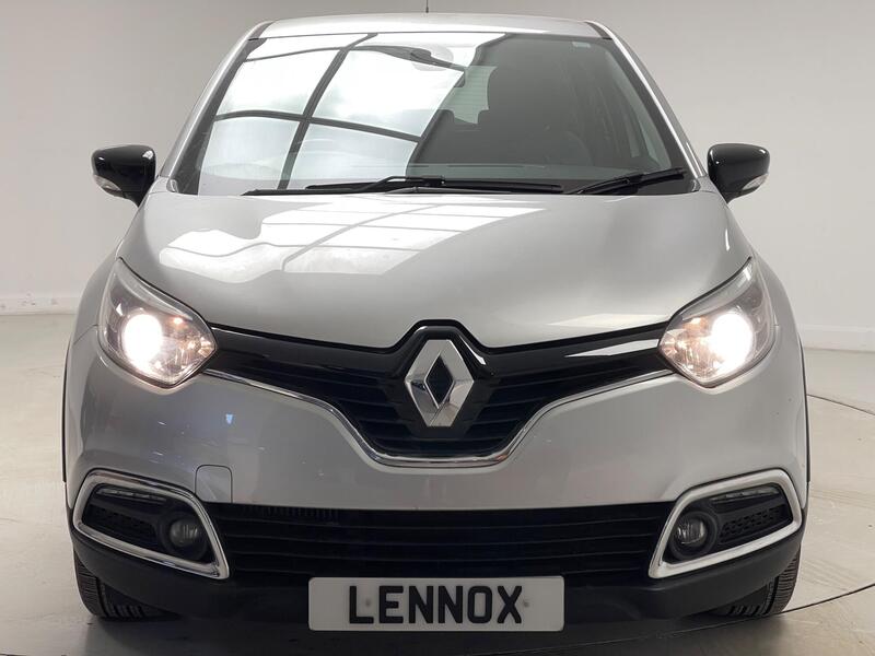 Renault Captur view 2