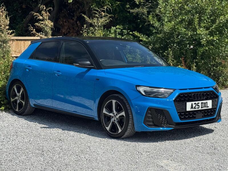Audi A1 view 3