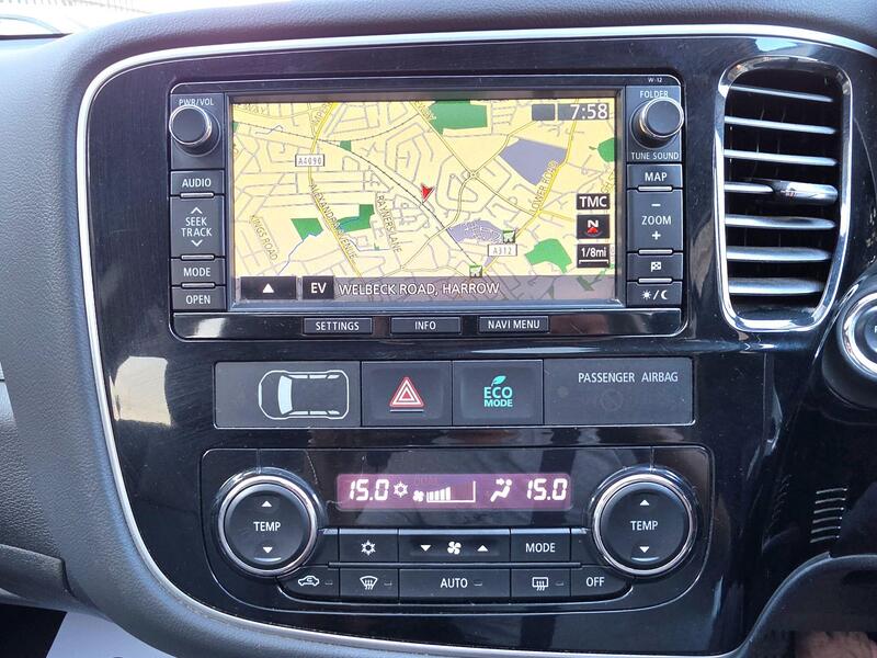Mitsubishi Outlander 2.0h 12kWh GX4h CVT 4WD Euro 5 (s/s) 5dr thumbnail 39