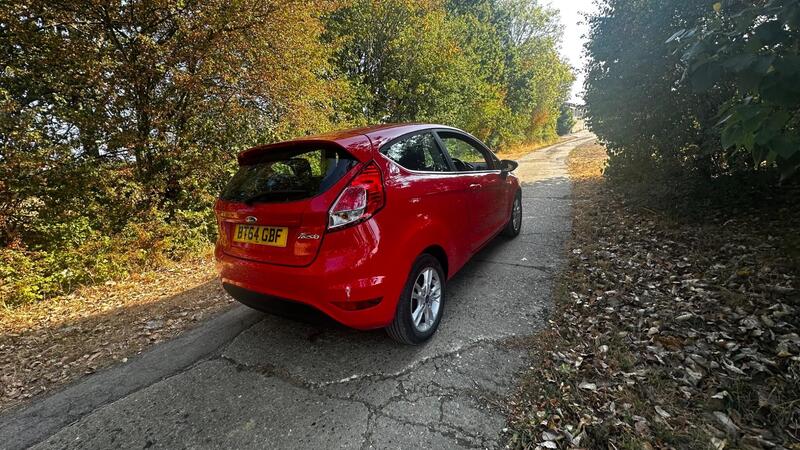 2014 Ford Fiesta — photo 8