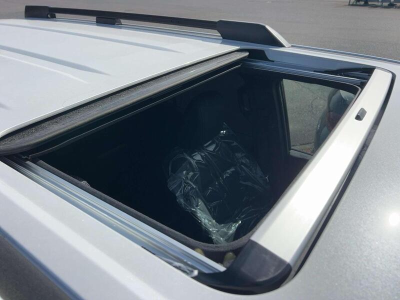 Toyota Land Cruiser view 4