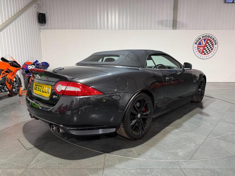 Jaguar XKR view 3