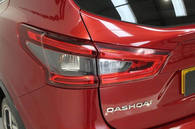 2017 Nissan Qashqai in Red — image 46 of 70