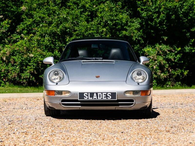 Porsche 911 view 3