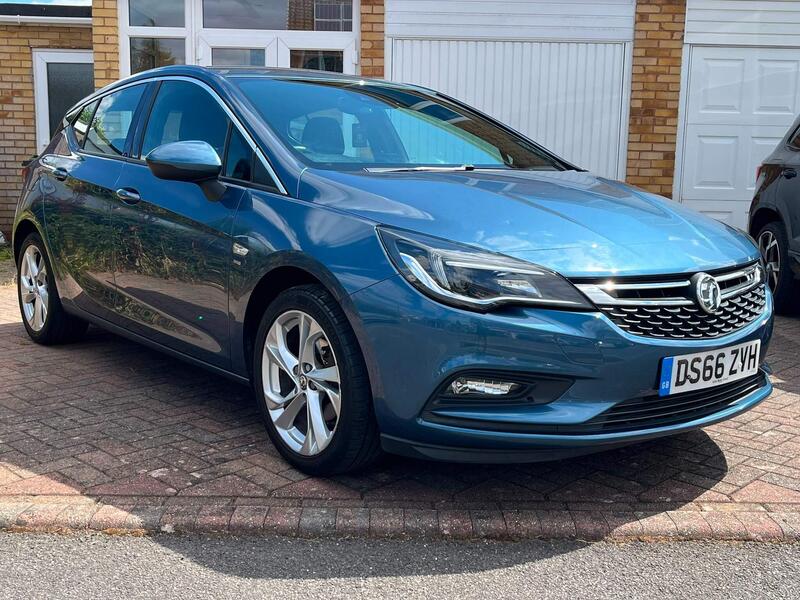 2017 Vauxhall Astra 1.0i Turbo ecoFLEX SRi Nav Euro 6 (s/s) 5dr for sale at The Car Sourcer