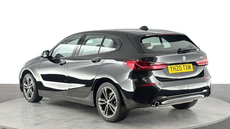 BMW 1 Series view 6