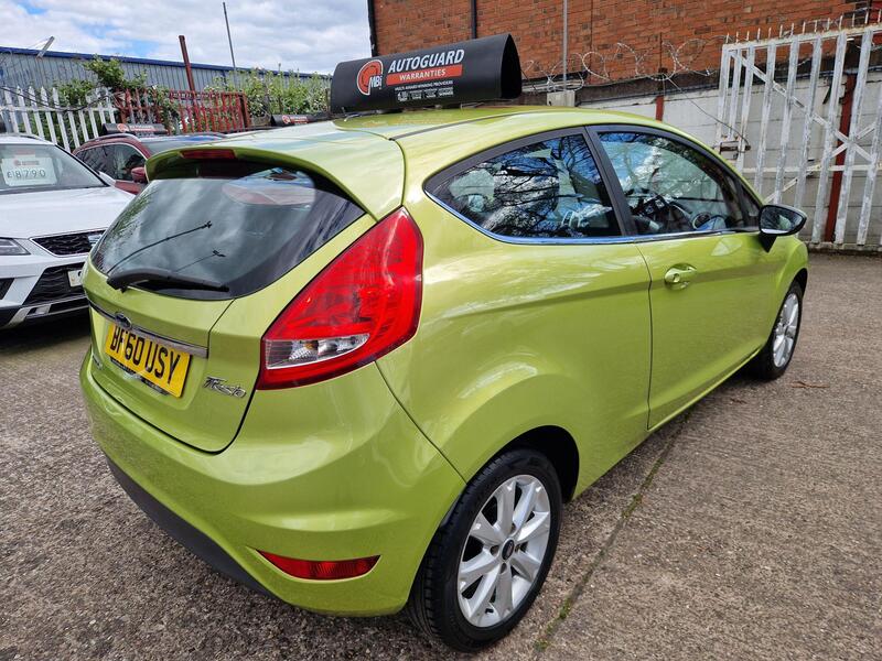 Ford Fiesta view 5