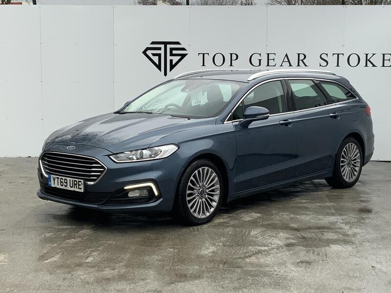 Ford Mondeo view 2