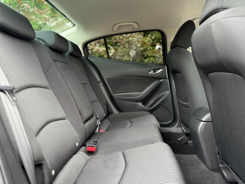 Mazda Mazda3 view 13