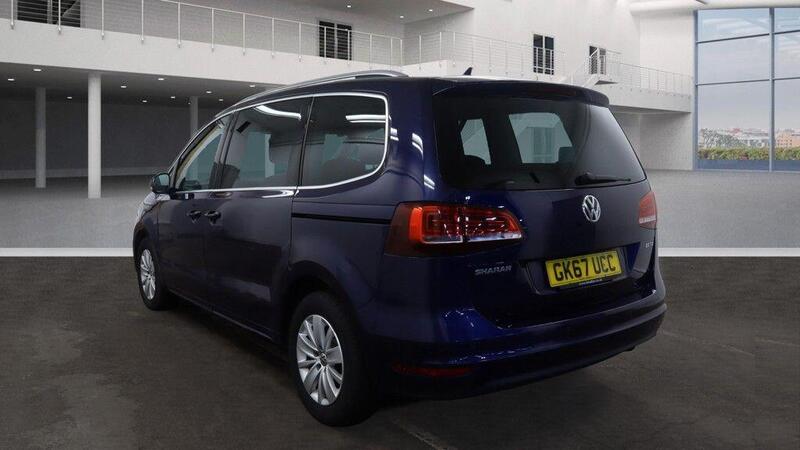 Volkswagen Sharan view 3