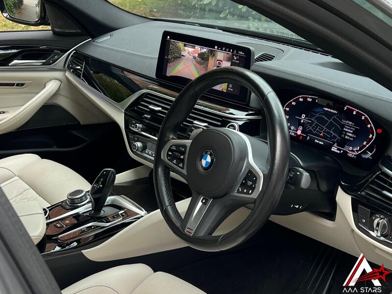 BMW 5 Series view 3