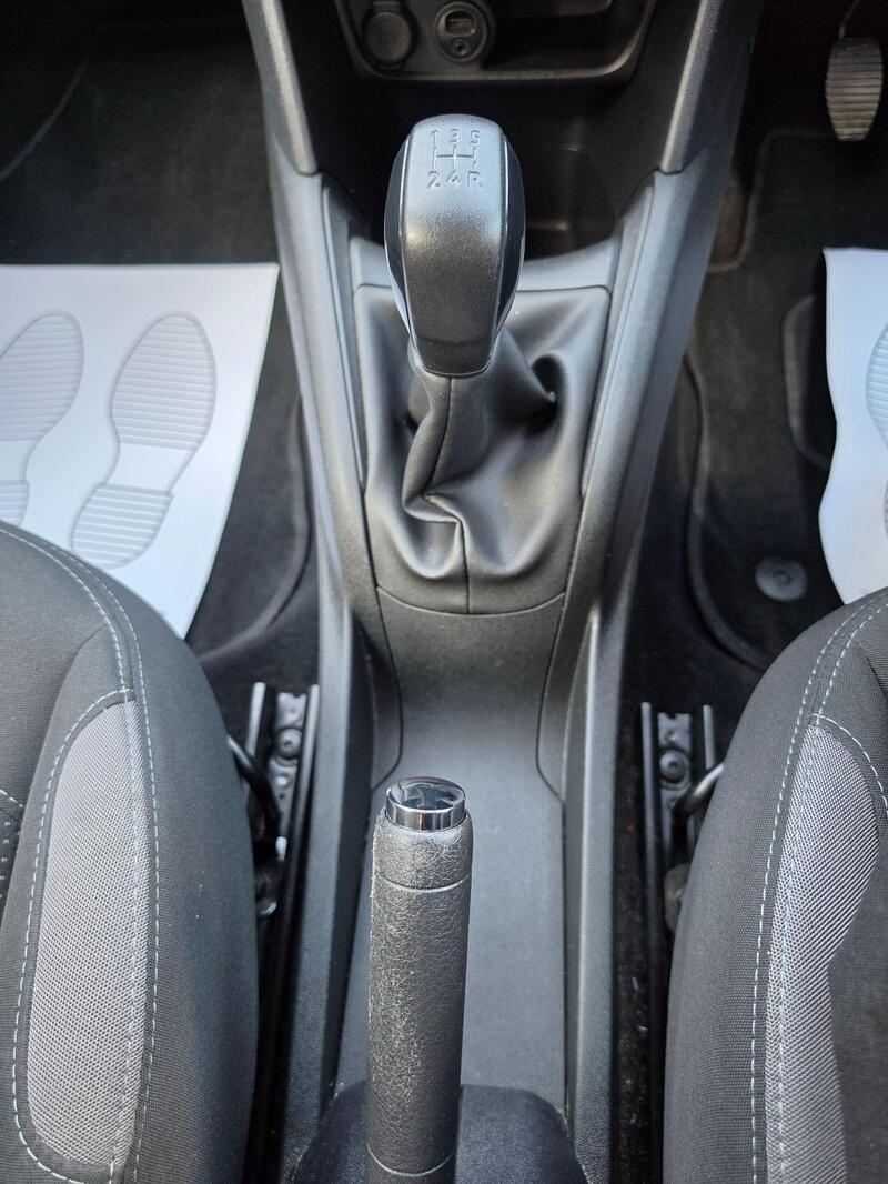 Peugeot 208 1.2 VTi Active Euro 5 3dr thumbnail 28