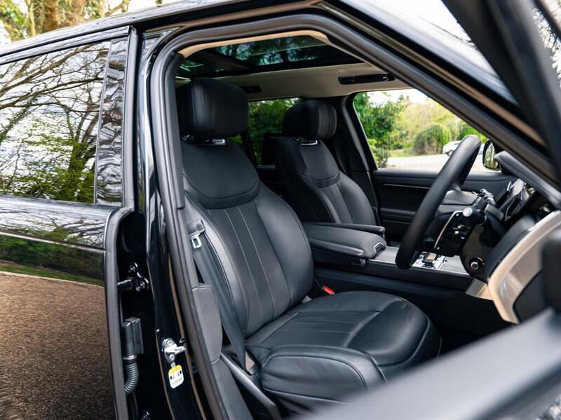 Land Rover Range Rover view 5