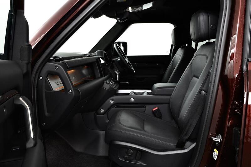 Land Rover Defender 110 view 2