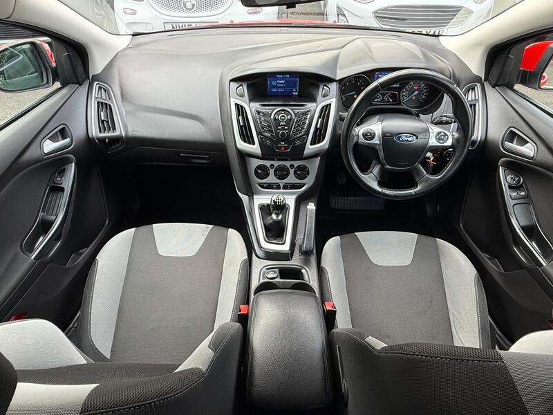 Ford Focus view 4