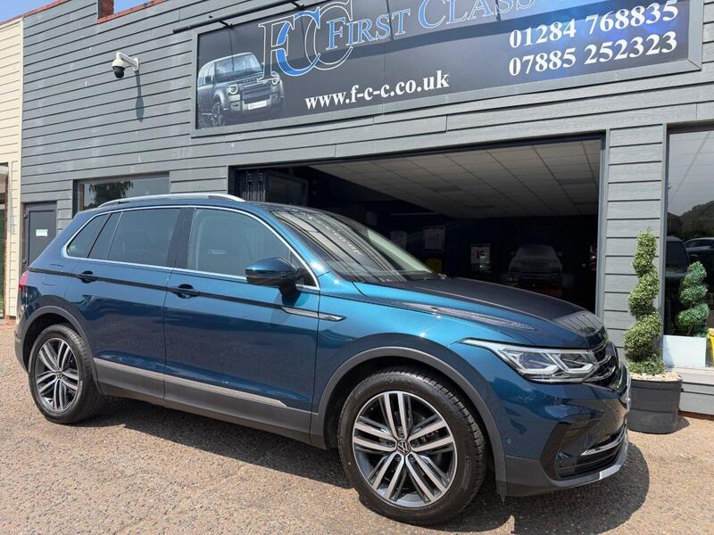 Volkswagen Tiguan view 6