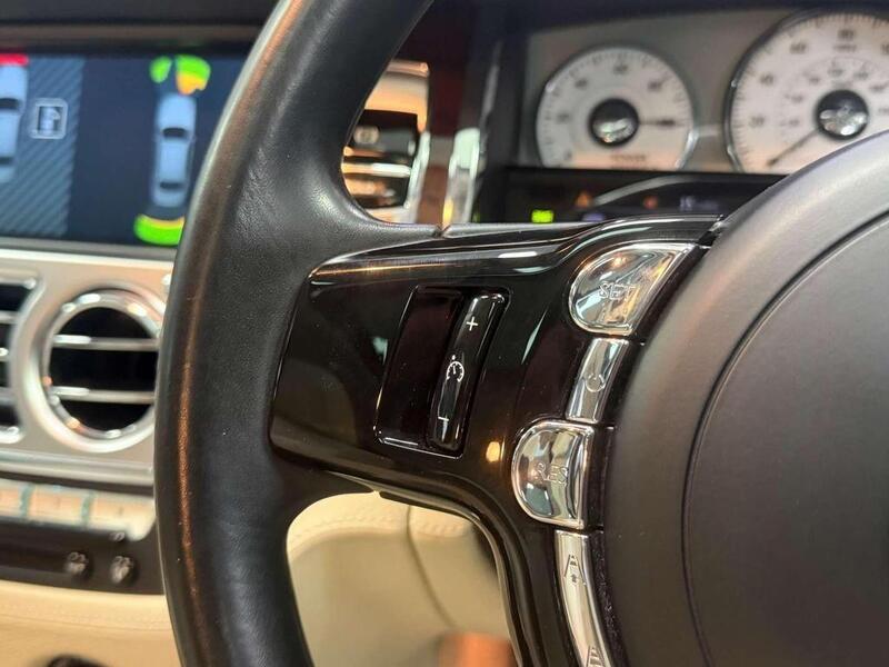 Rolls-Royce Ghost view 42
