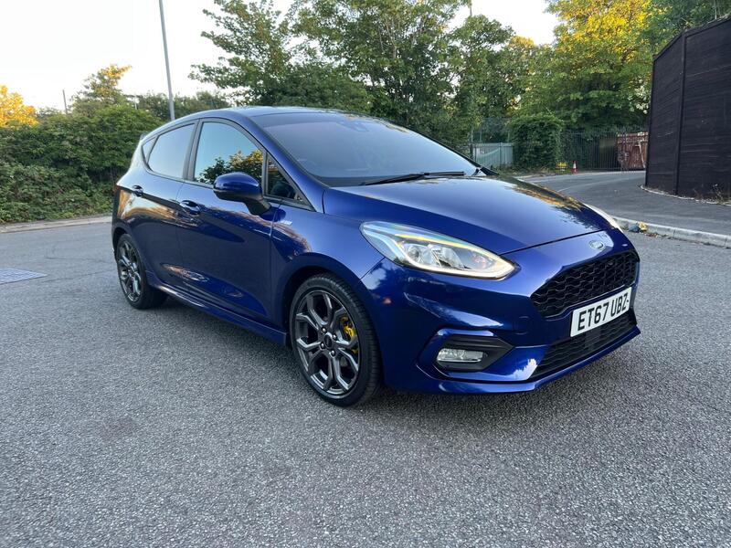 Ford Fiesta — photo 1