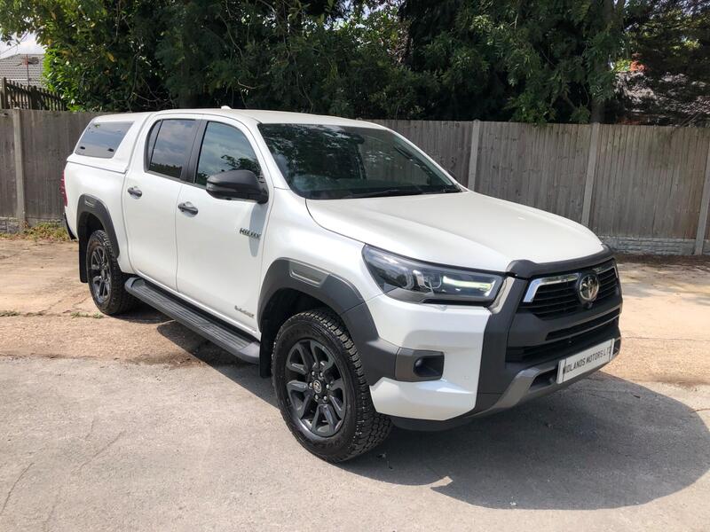 Toyota Hilux view 4