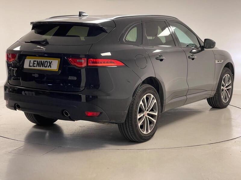 Jaguar F-Pace view 5