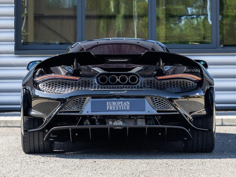 Mclaren 765LT view 4