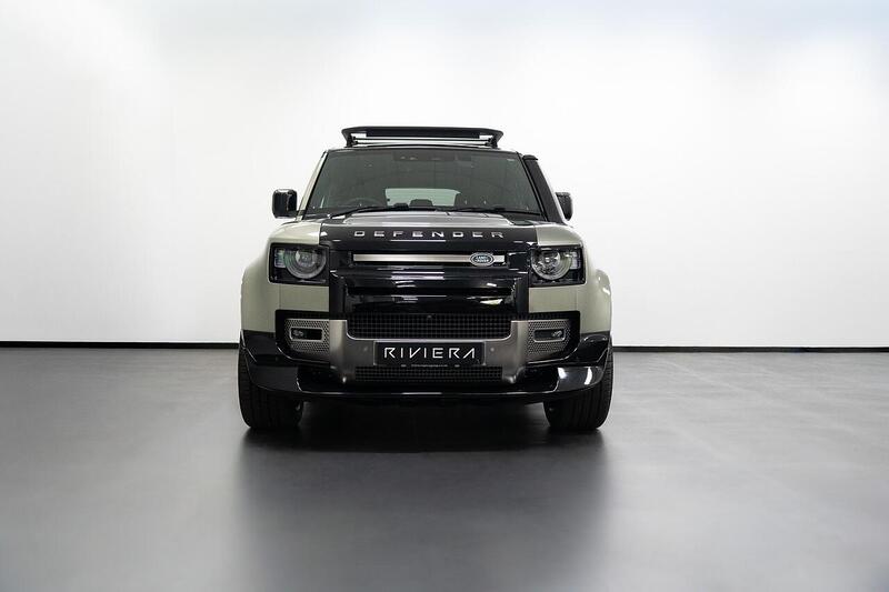 Land Rover Defender 110 view 6