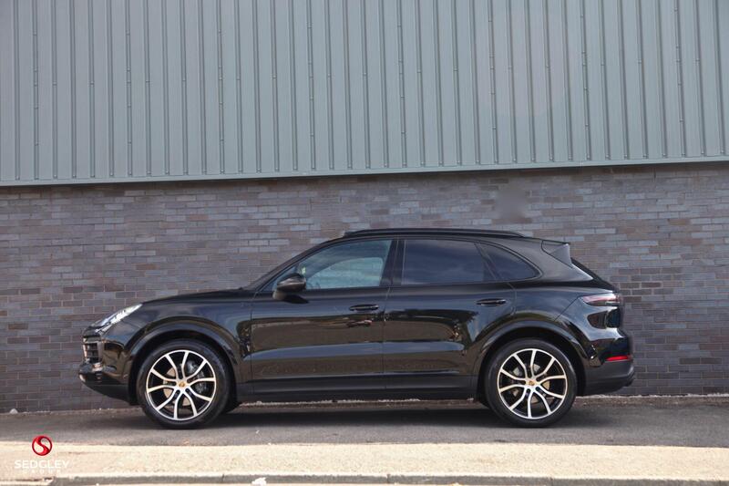 Porsche Cayenne view 4