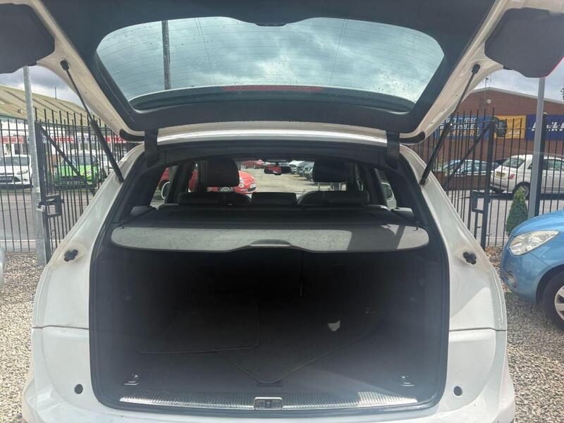 Audi Audi Q5 view 6