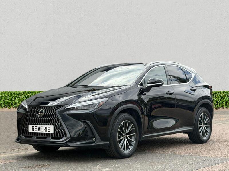 Lexus NX view 3