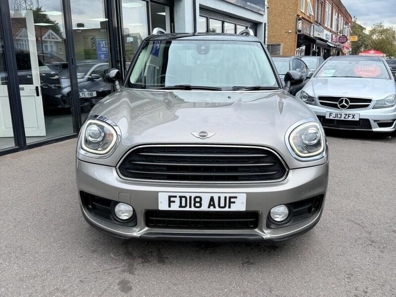 MINI Countryman view 2
