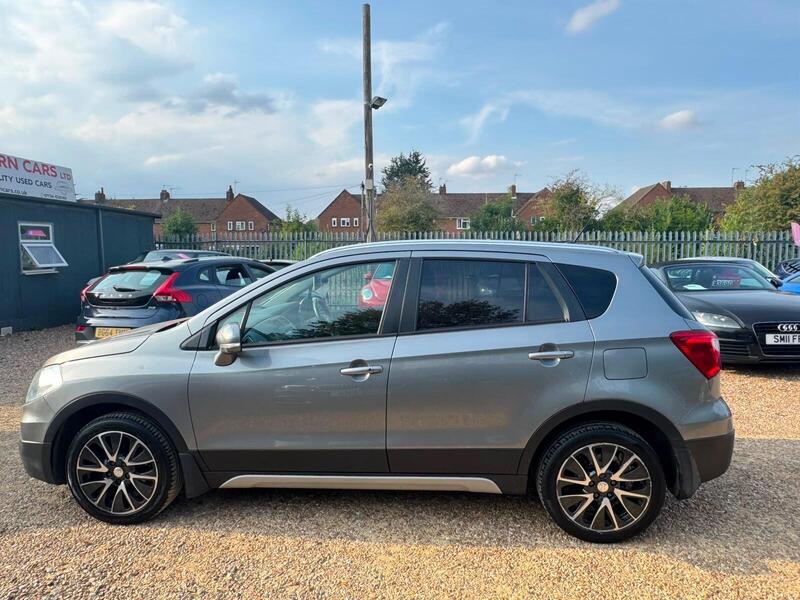 Suzuki SX4 S-Cross view 5