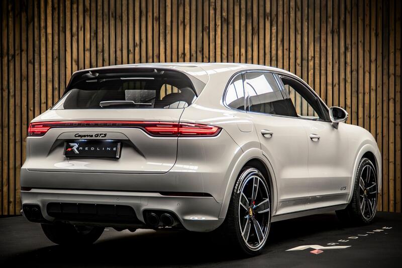 Porsche Cayenne view 4