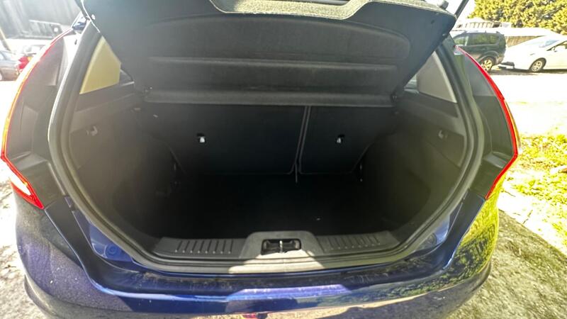 2014 Ford Fiesta — photo 5