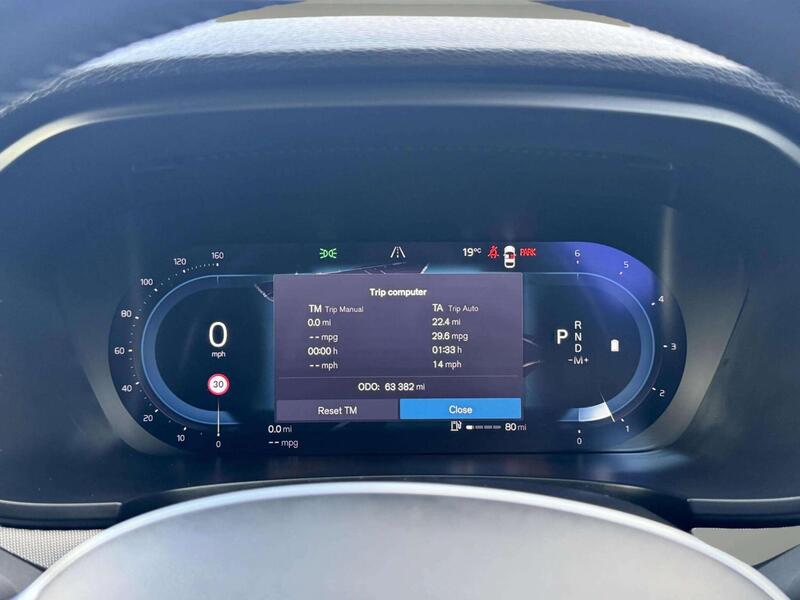 Volvo V90 view 5