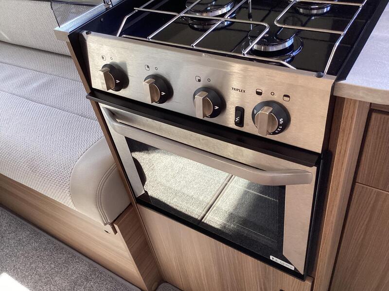 Auto-Trail V-Line 610 SE — image 14
