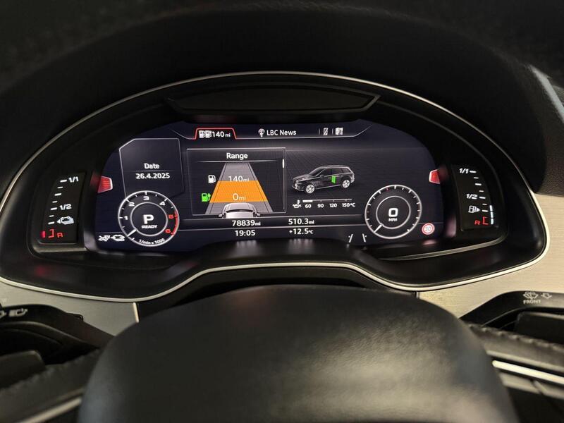 Audi Q7 view 37