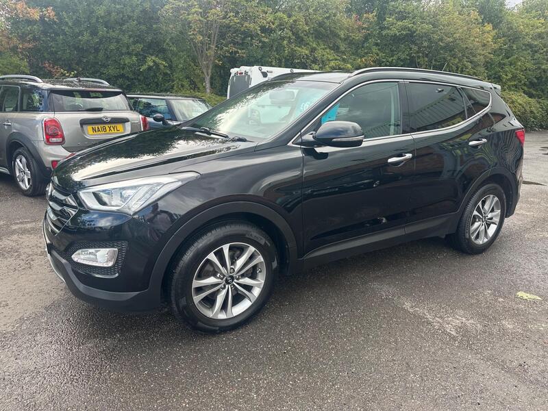 Hyundai Santa Fe view 3