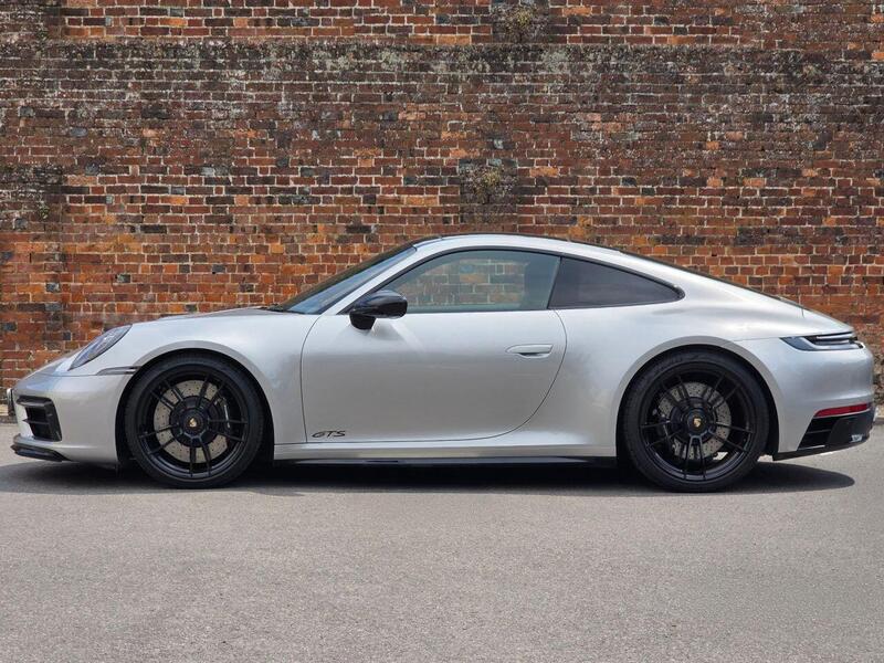 Porsche 911 view 2
