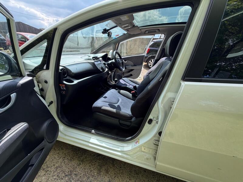 2013 Honda Jazz — photo 21
