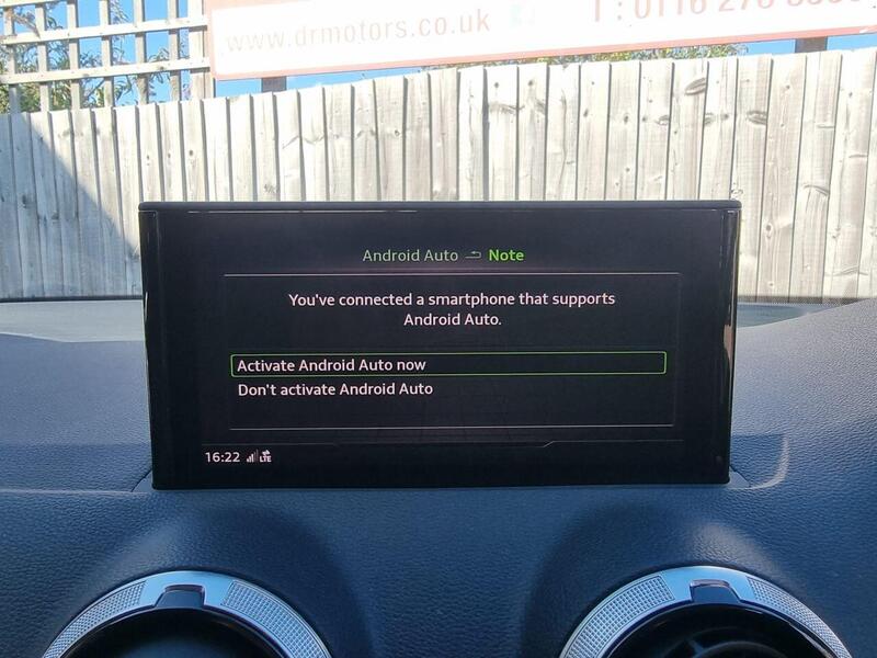 Audi Q2 view 6