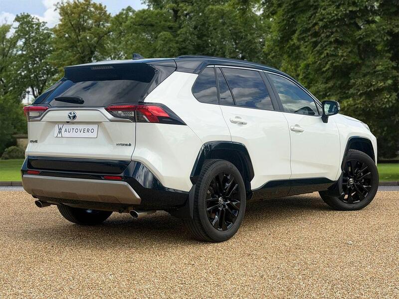 Toyota Rav4 view 5