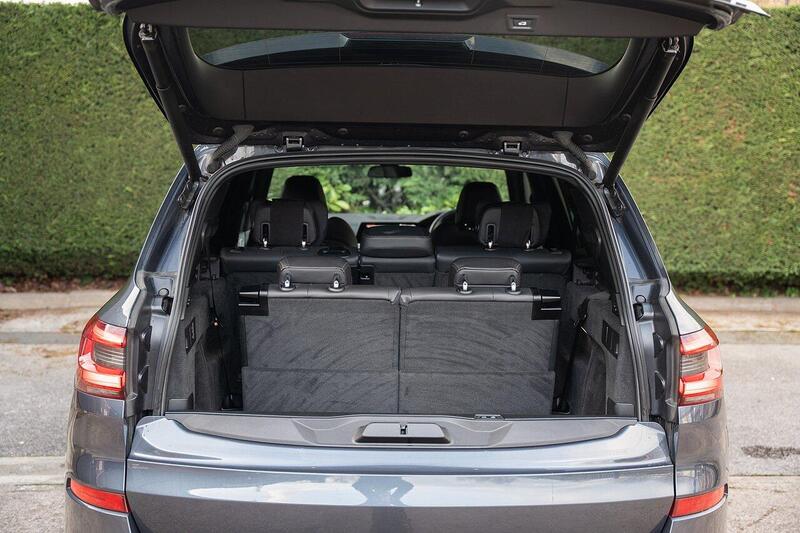 BMW X5 view 4